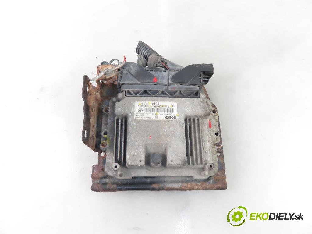 OPEL ASTRA H GTC (L08) HB 2007 74,00 1.7 CDTi - Z 17 DTH 1686,00 Riadiaca jednotka Motor 0281012694 ; 55560810 ; 8980135190