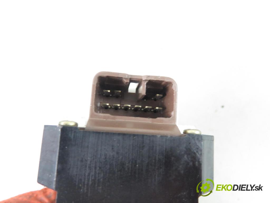 TOYOTA CELICA (_T20_) COUPE 1995 85,00 1.8 i 16V 116 (AT200/ST) - 7A-FE 1762,00 Panel ovládaní oken