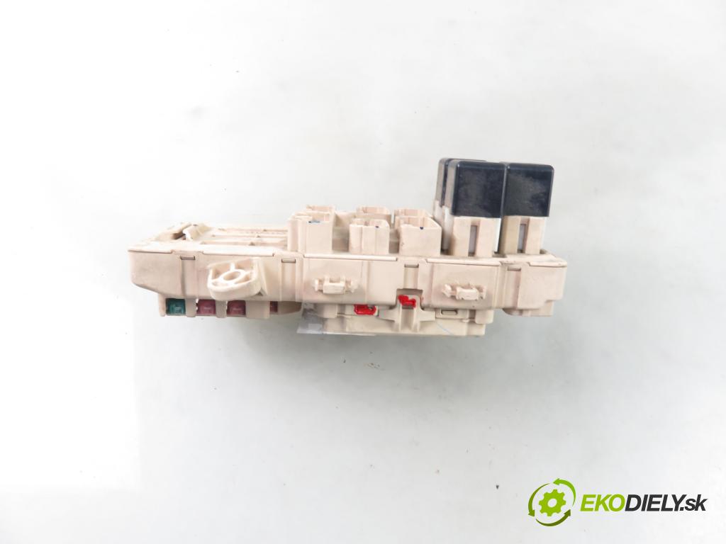 TOYOTA CELICA (_T20_) COUPE 1995 85,00 1.8 i 16V 116 (AT200/ST) - 7A-FE 1762,00 MODUL BSI 8264114050 ; 64400211