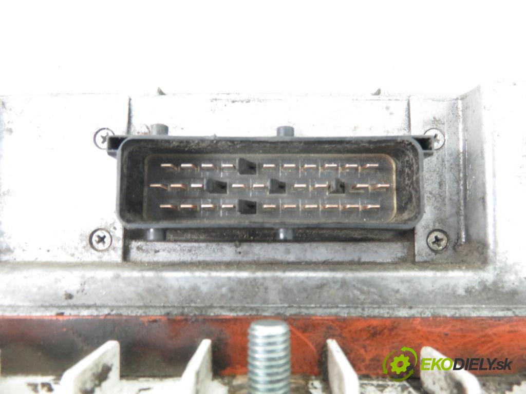 LINDE R14 WÓZEK WYSOKIEGO SKŁADOWANIA 2005 14,00 LINDE AP 108-K1 14kW 0,00 riadiaca jednotka / MODUL INNE: 3903605747