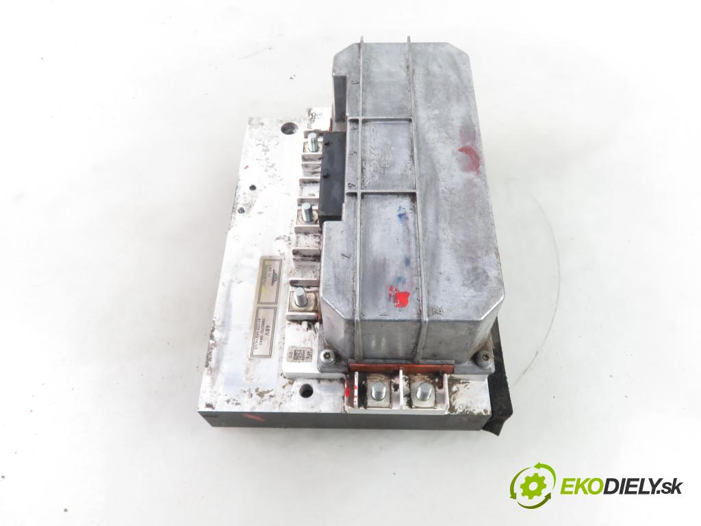 LINDE R14 WÓZEK WYSOKIEGO SKŁADOWANIA 2005 14,00 LINDE AP 108-K1 14kW 0,00 riadiaca jednotka / MODUL INNE: 3903605747