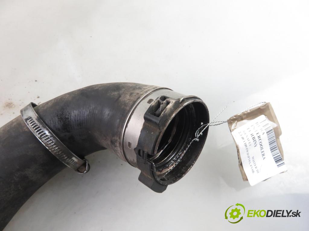 RENAULT MASTER III Skrzynia (FV) FURGON 2010 74,00 2.3 dCi 100 FWD - M9T 676 2298,00 Rúra intercoolera turba