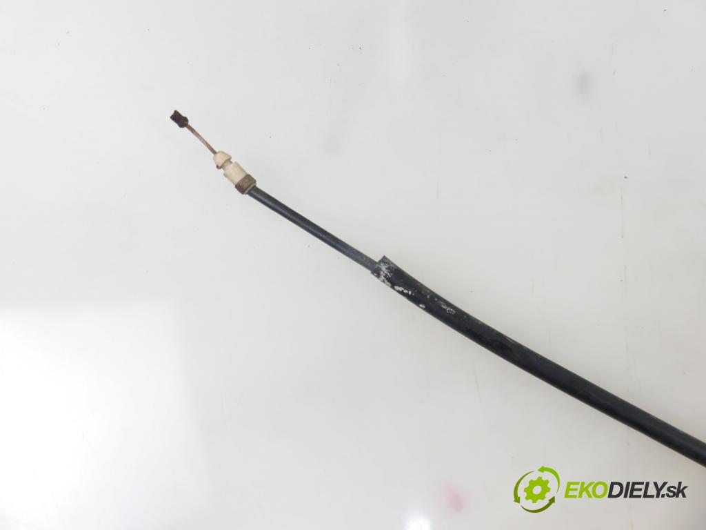 RENAULT MASTER III Skrzynia (FV) FURGON 2010 74,00 2.3 dCi 100 FWD - M9T 676 2298,00 zámok dvierka 8200766888H