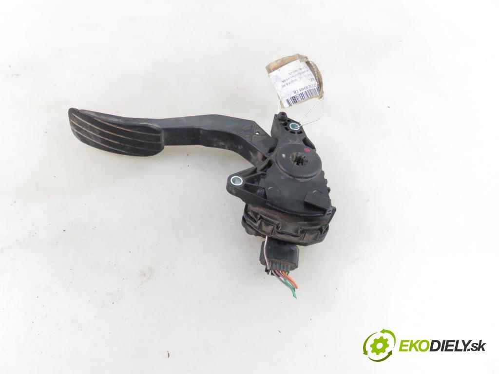 RENAULT MASTER III Skrzynia (FV) FURGON 2010 74,00 2.3 dCi 100 FWD - M9T 676 2298,00 Potenciometer plynu 8200672367C ; 6PV00997800 (Pedále)