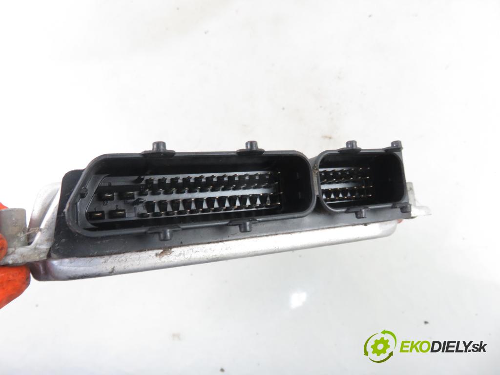 VW CADDY III Furgon (2KA, 2KH, 2CA, 2CH) FURGON 2006 55,00 1.4 - BCA 1390,00 Riadiaca jednotka Motor 036906032AB ; 0261208046