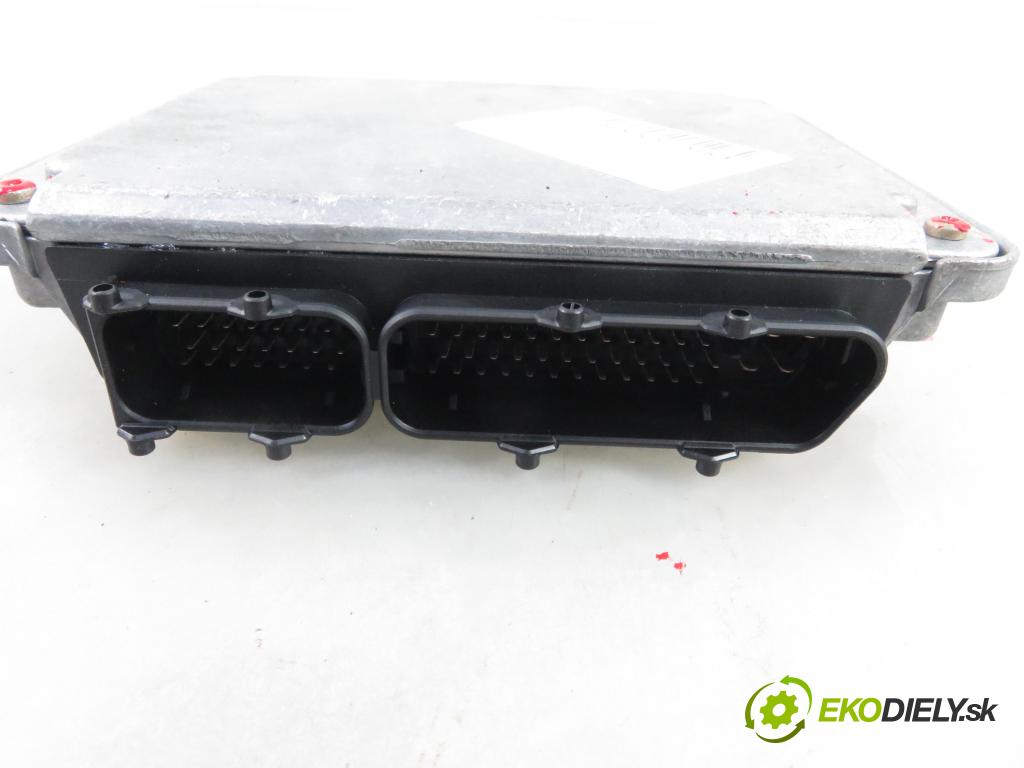 AUDI A6 Avant (4B5, C5) KOMBI 1999 81,00 1.9 TDI - AFN 1896,00 Riadiaca jednotka Motor 038906018FH ; 0281010066