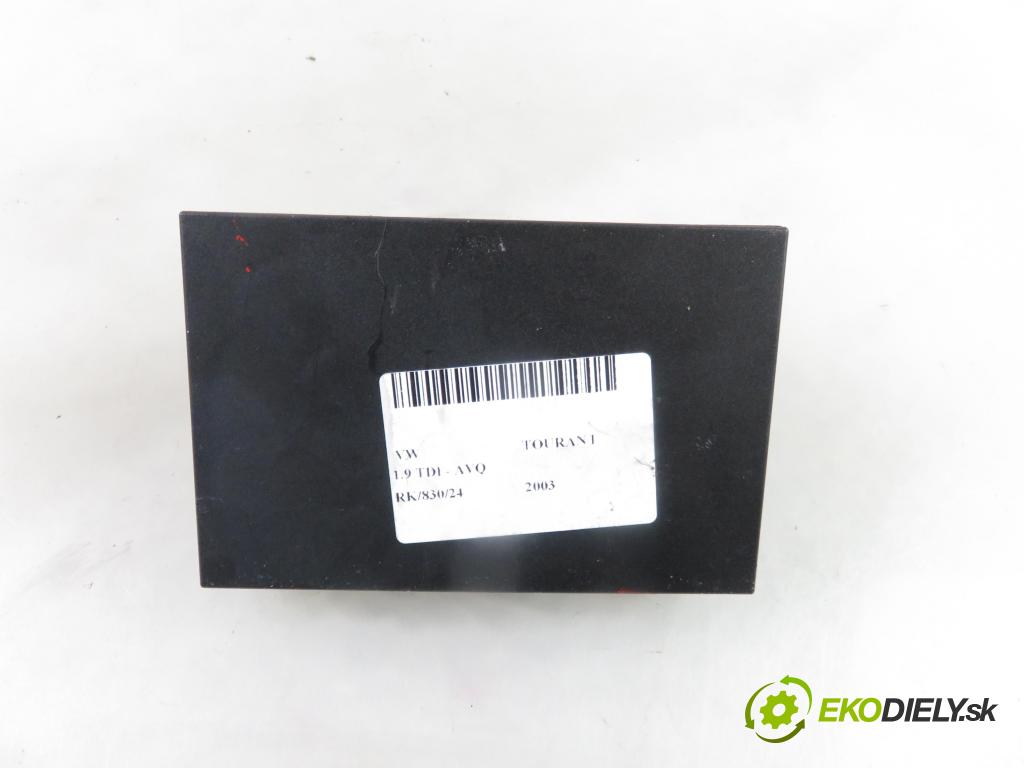 VW TOURAN (1T1, 1T2) MINIVAN 2003 74,00 1.9 TDI PD 100 - AVQ 1896,00 MODUL komfortu 1K0959433C