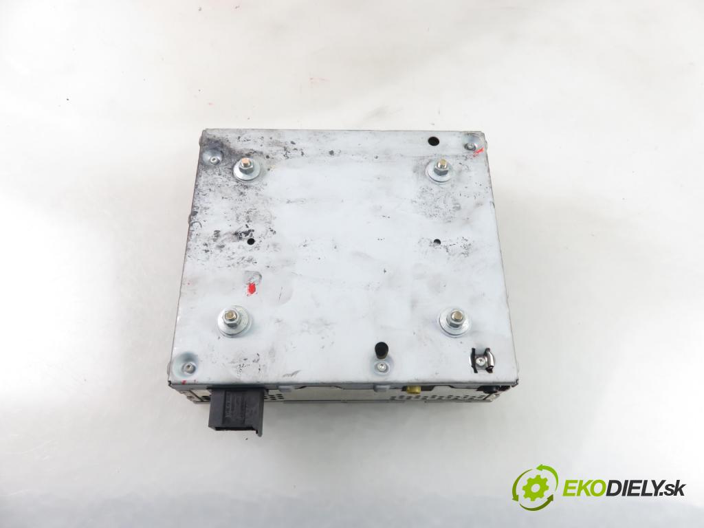 MERCEDES-BENZ KLASA E (W211) SEDAN 2002 130,00 E 270 CDI 177 - OM 647.961 2685,00 Zosilňovač A2118205989 (Zosilňovače)