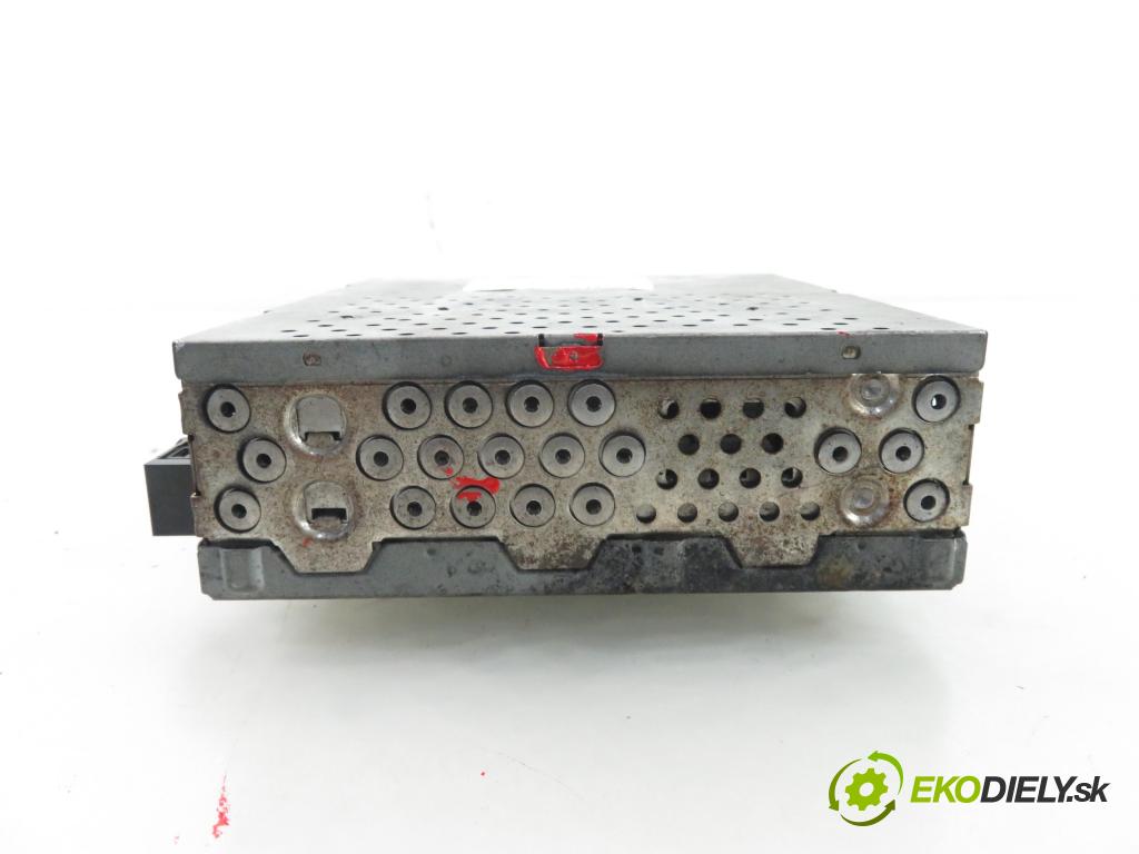 MERCEDES-BENZ KLASA E (W211) SEDAN 2002 130,00 E 270 CDI 177 - OM 647.961 2685,00 Zosilňovač A2118205989 (Zosilňovače)