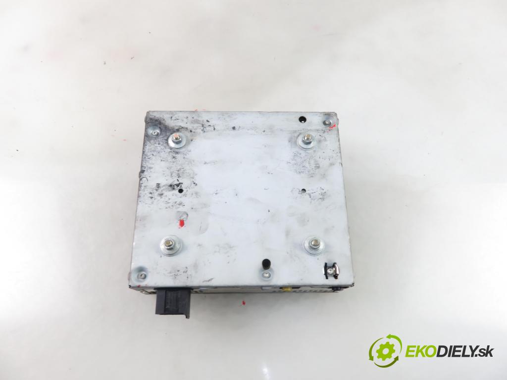 MERCEDES-BENZ KLASA E (W211) SEDAN 2002 130,00 E 270 CDI 177 - OM 647.961 2685,00 Zosilňovač A2118205989 (Zosilňovače)