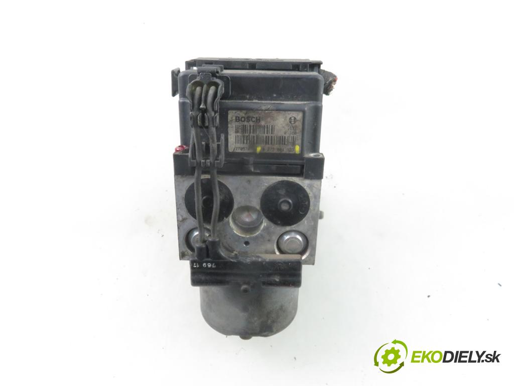 VW PASSAT B5 (3B2) SEDAN 1998 110,00 1.8 T - AEB 1781,00 Pumpa ABS 0273004133 ; 8E0614111P (Pumpy ABS)