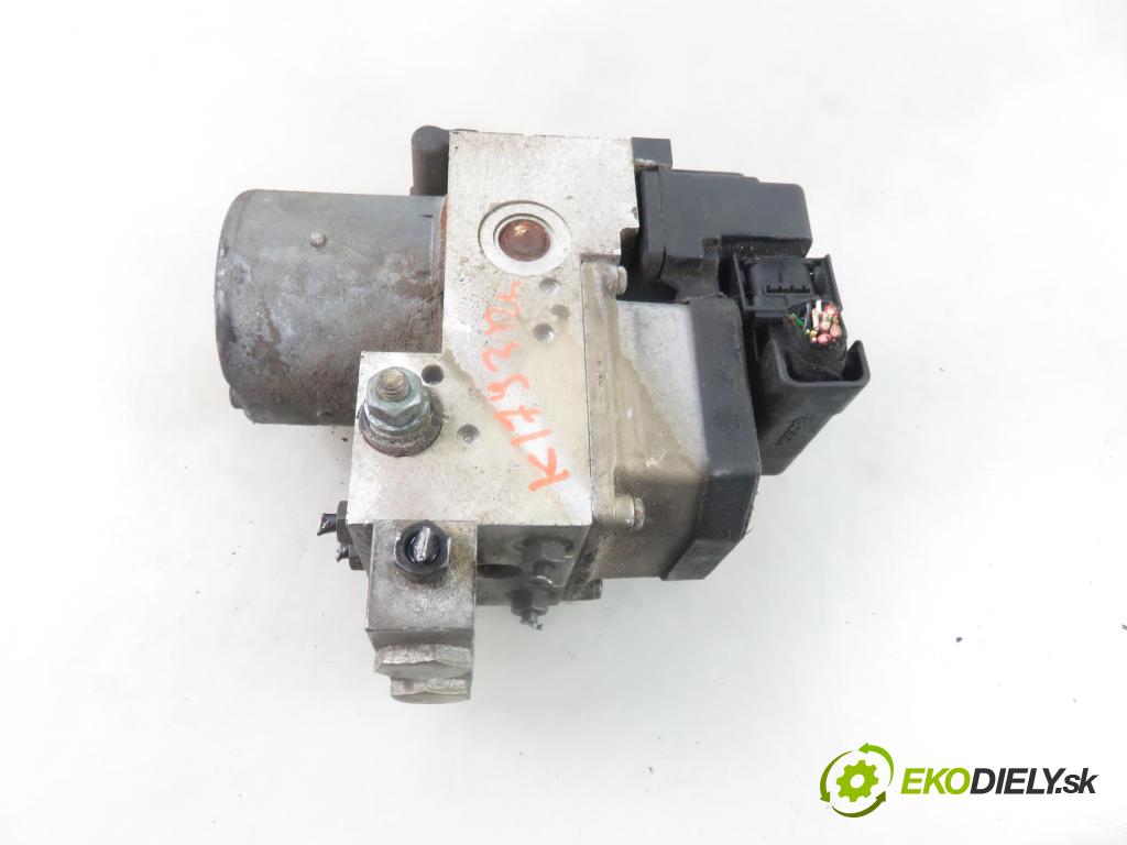 VW PASSAT B5 (3B2) SEDAN 1998 110,00 1.8 T - AEB 1781,00 Pumpa ABS 0273004133 ; 8E0614111P (Pumpy ABS)