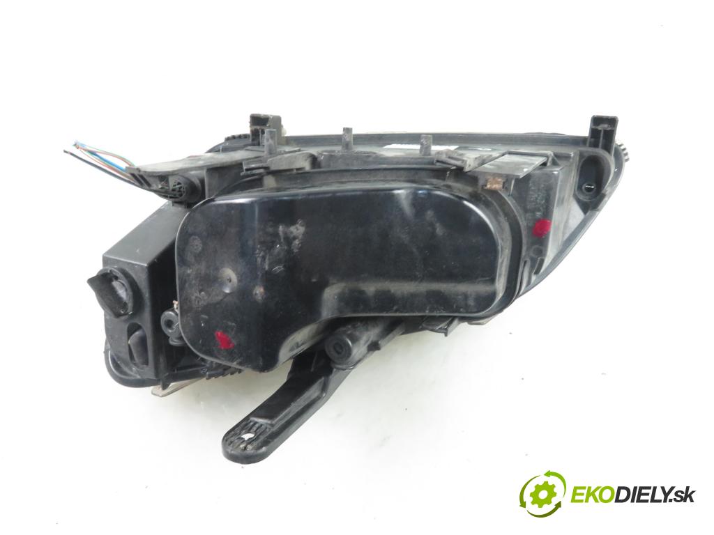 FORD FOCUS C-MAX (DM2) MINIVAN 2004 80,00 1.6 TDCi 109 - G8DB 1560,00 Svetlo PP