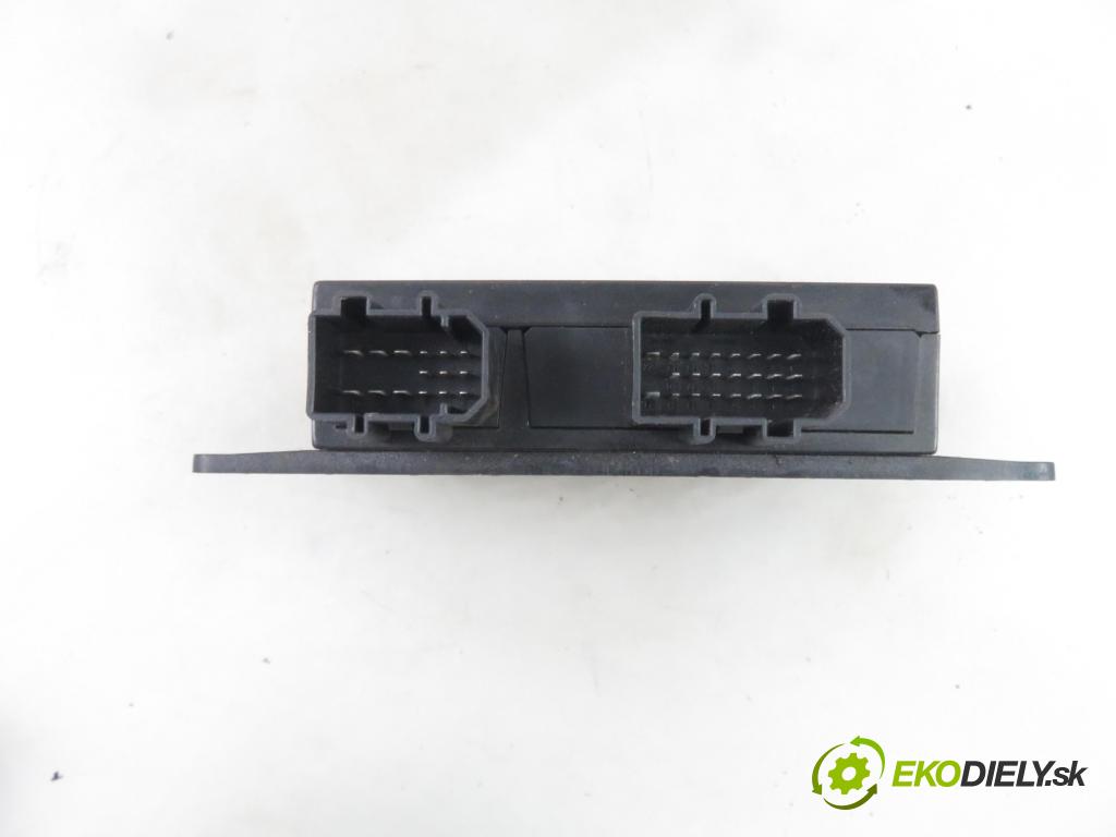 VW PASSAT B5 (3B2) SEDAN 1999 85,00 1.9 TDI - AJM 1896,00 MODUL komfortu 1J0959799J