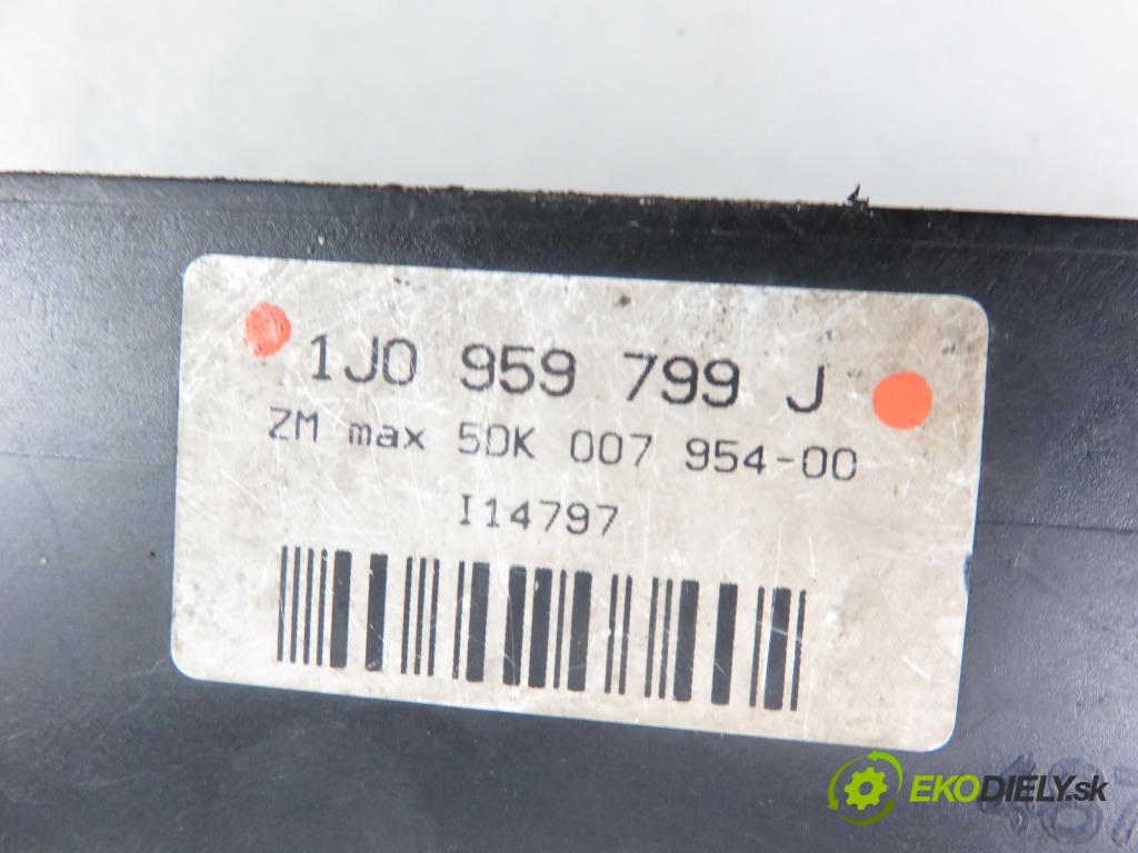 VW PASSAT B5 (3B2) SEDAN 1999 85,00 1.9 TDI - AJM 1896,00 MODUL komfortu 1J0959799J