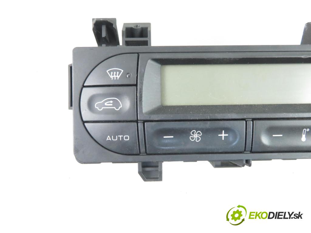 CITROEN C2 (JM_) HB 2006 44,00 1.1 - HFX (TU1JP) 1124,00 Panel kúrenia KLIMATRONIK 96588239XT