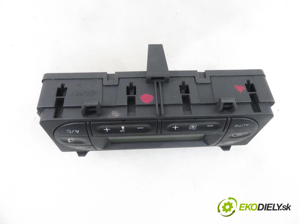 CITROEN C2 (JM_) HB 2006 44,00 1.1 - HFX (TU1JP) 1124,00 Panel kúrenia KLIMATRONIK 96588239XT
