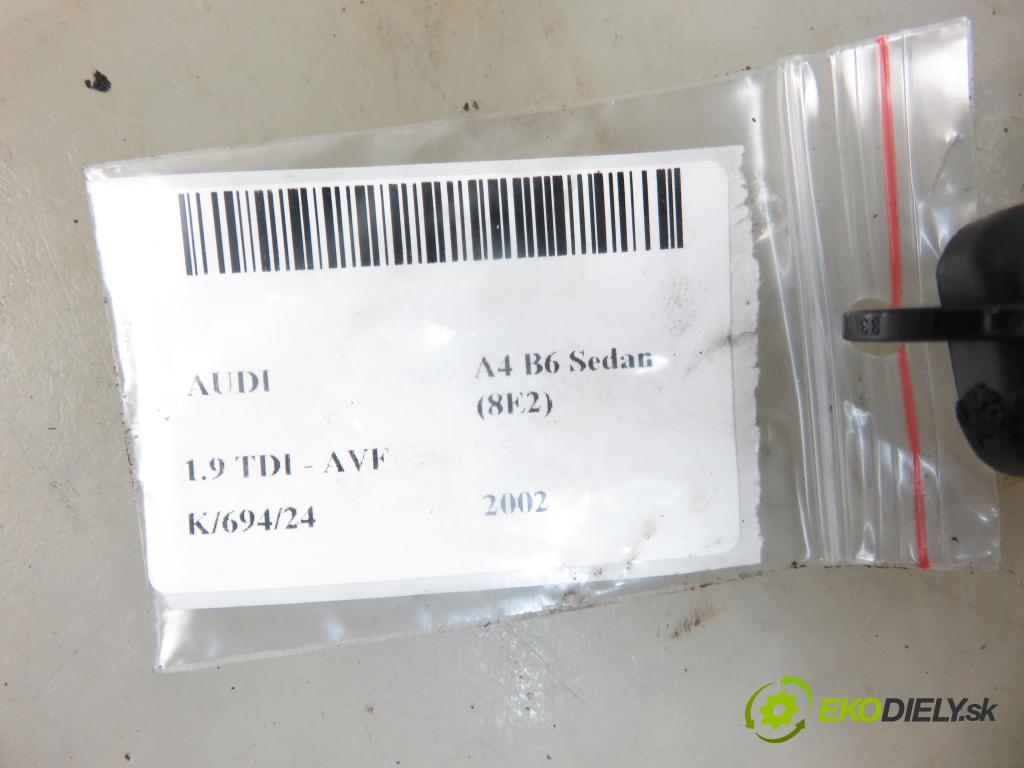 AUDI A4 (8E2, B6) SEDAN 2002 96,00 1.9 TDI PD 130 1896,00 zámok dveří kufr MAN: 8E5827505A