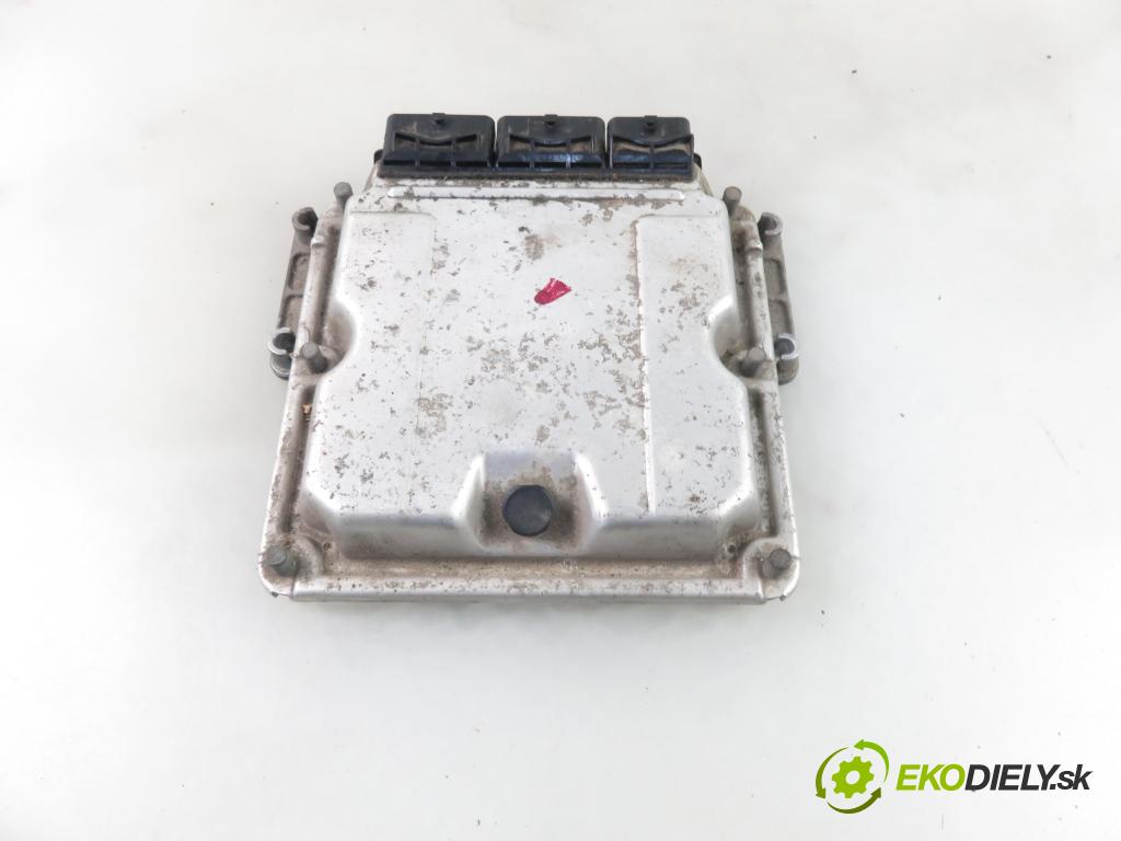 RENAULT LAGUNA II (BG0/1_) HB 2001 79,00 1.9 dCi - F9Q 718 1870,00 Riadiaca jednotka Motor 8200121886 ; 8200126462 ; 0281010482