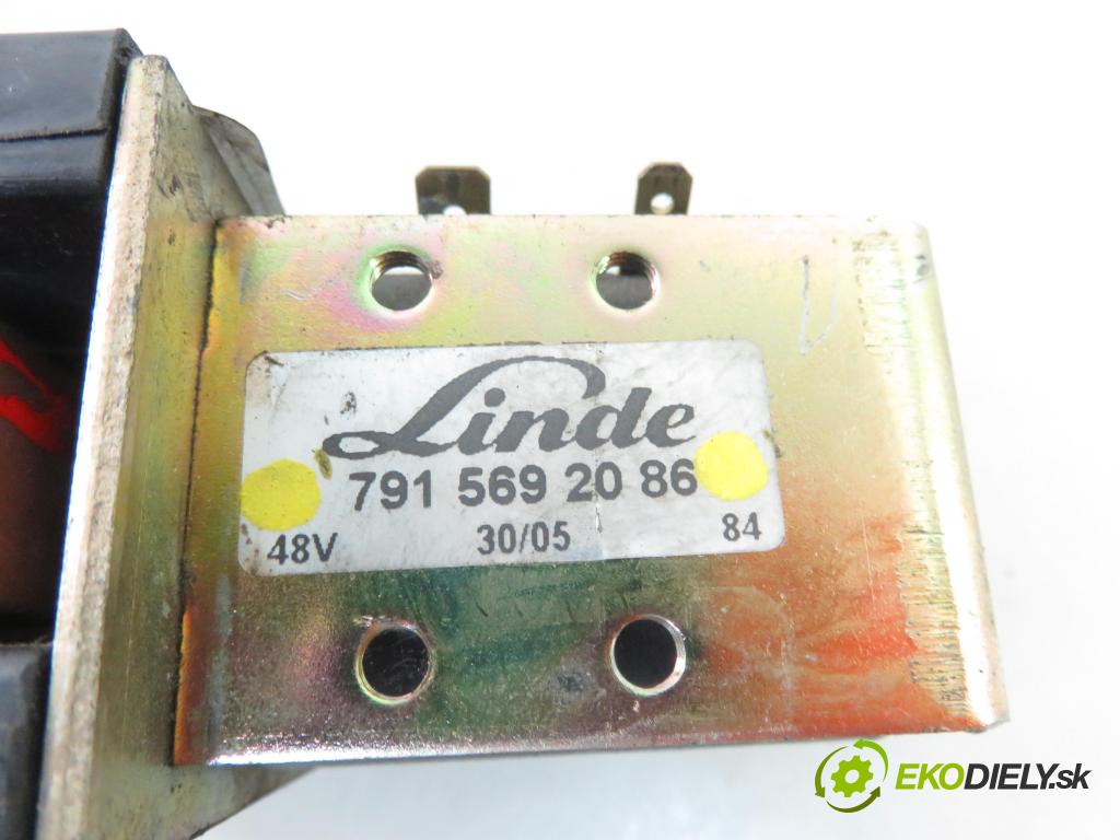 LINDE R14 WÓZEK WYSOKIEGO SKŁADOWANIA 2005 14,00 LINDE AP 108-K1 14kW 0,00 RELÉ: 7915692086