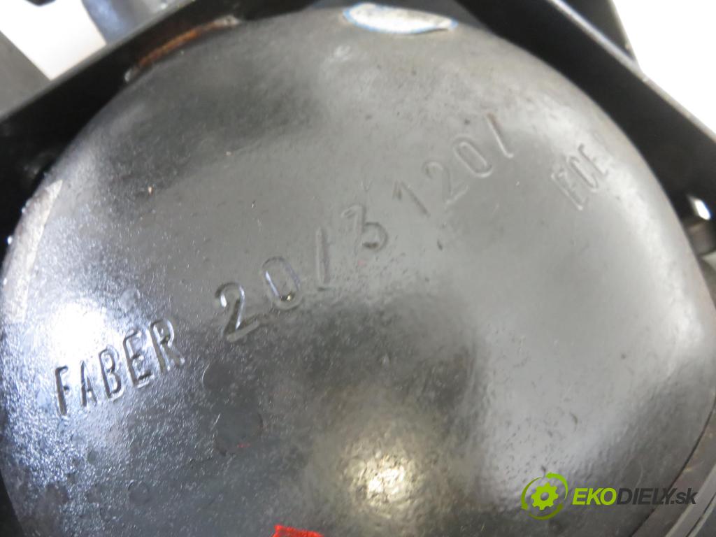 IVECO DAILY VI Furgon FURGON 2020 100,00 3.0 NaturalPower 136 - F1CFA401C 2998,00 nádrž plynova / valec 504035442