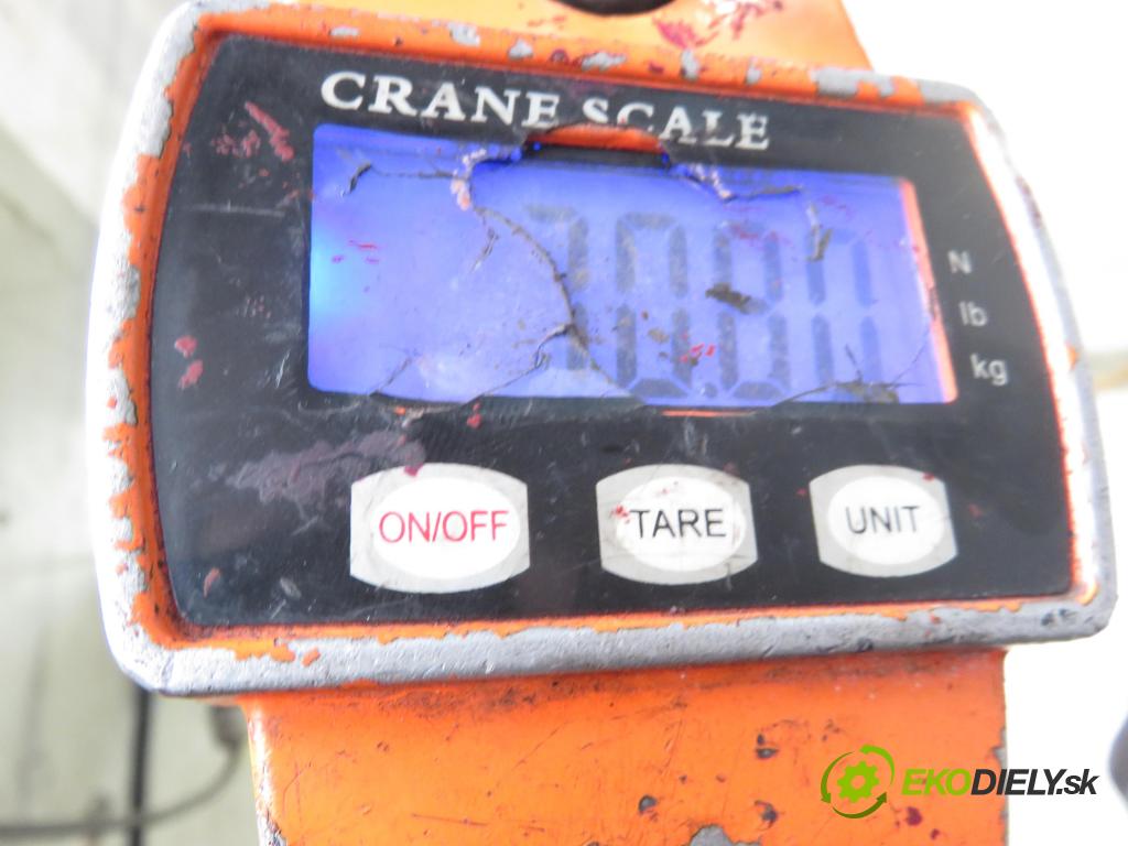 IVECO DAILY VI Furgon FURGON 2020 100,00 3.0 NaturalPower 136 - F1CFA401C 2998,00 nádrž plynova / valec 504035442