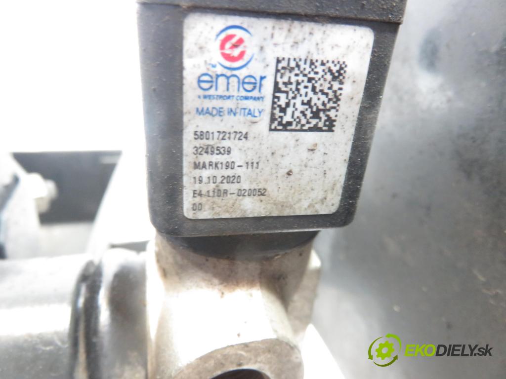 IVECO DAILY VI Furgon FURGON 2020 100,00 3.0 NaturalPower 136 - F1CFA401C 2998,00 nádrž plynova / valec 504035442