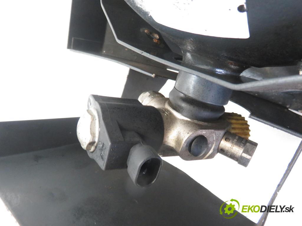 IVECO DAILY VI Furgon FURGON 2020 100,00 3.0 NaturalPower 136 - F1CFA401C 2998,00 nádrž plynova / valec