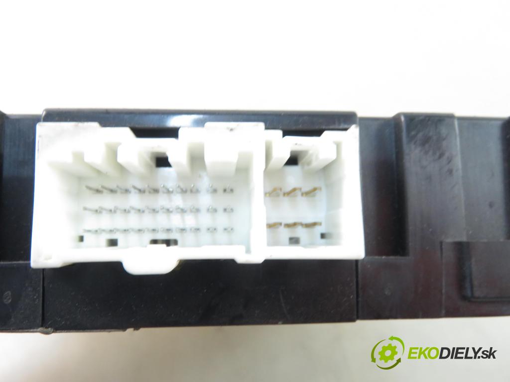 MAZDA 5 (CR19) MINIVAN 2006 81,00 2.0 MZR-CD 110 - RF7J 1998,00 MODUL BSI CD3467560B