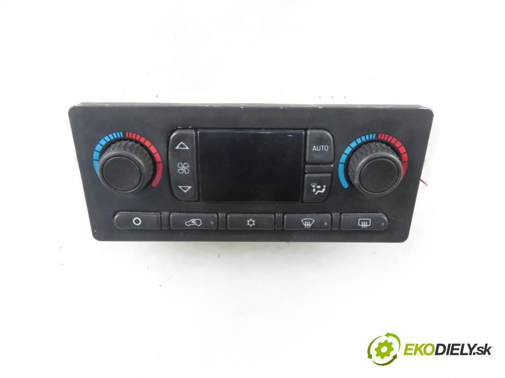 HUMMER HUMMER H2 SUV 2005 249,00 6.0 AWD - LQ4 5967,00 Panel kúrenia KLIMATRONIK 21998695