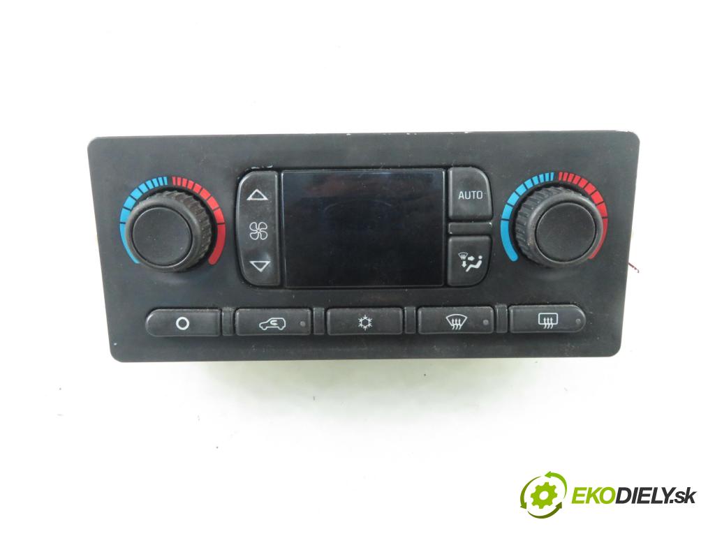 HUMMER HUMMER H2 SUV 2005 249,00 6.0 AWD - LQ4 5967,00 Panel kúrenia KLIMATRONIK 21998695