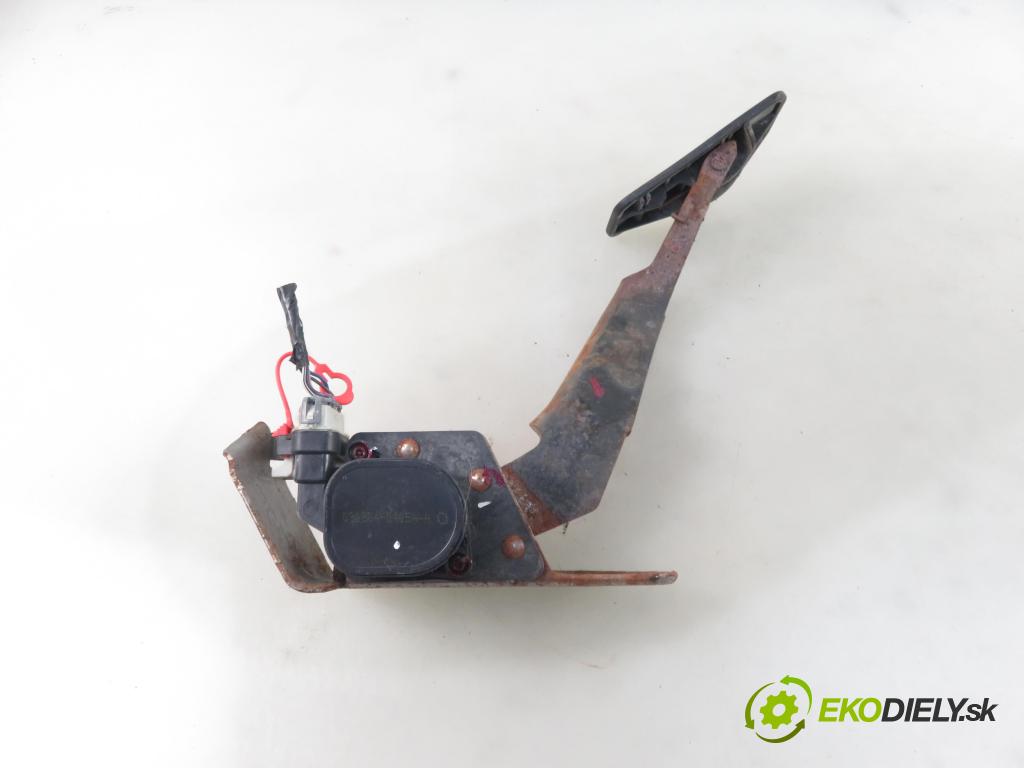 HUMMER HUMMER H2 SUV 2005 249,00 6.0 AWD - LQ4 5967,00 Potenciometer plynu  (Pedále)