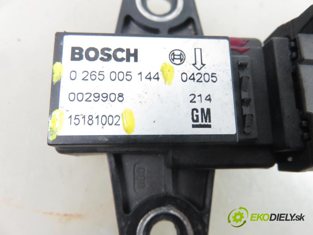 HUMMER HUMMER H2 SUV 2005 249,00 6.0 AWD - LQ4 5967,00 snímač ESP 0265005144 ; 15181002