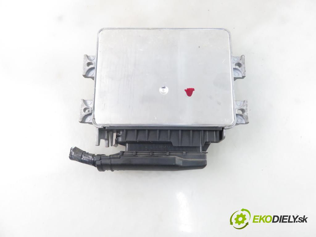 FIAT SIENA (178_) / ALBEA SEDAN 1998 51,00 1.4 - 178 B2.000 1372,00 Riadiaca jednotka Motor IAW1G7SP71 ; 46534304