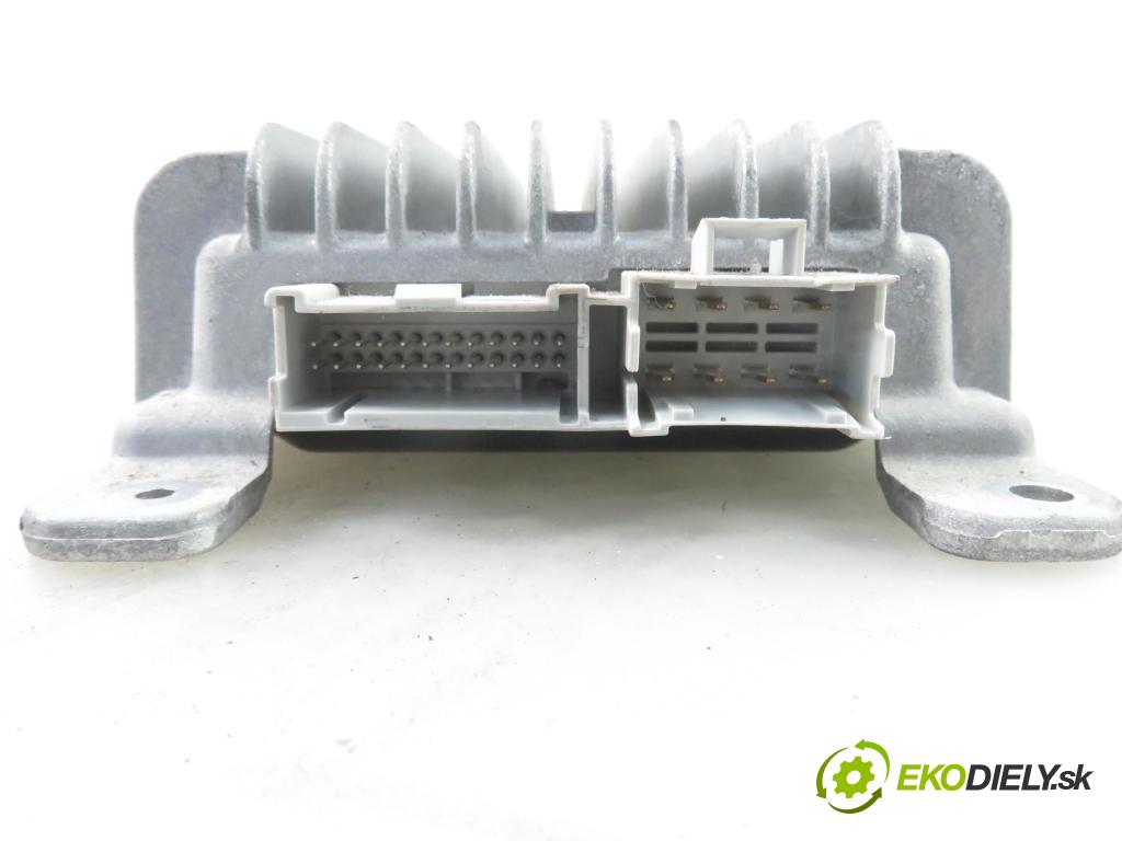 HUMMER HUMMER H2 SUV 2005 249,00 6.0 AWD - LQ4 5967,00 Zosilňovač 15113803 (Zosilňovače)