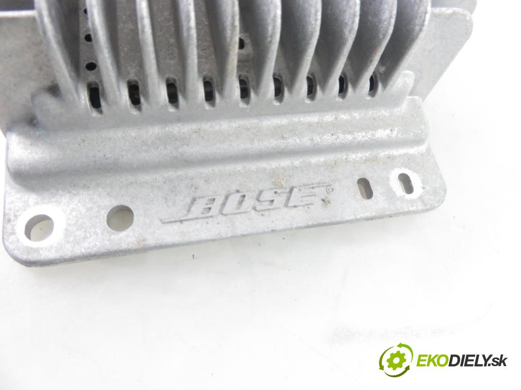 HUMMER HUMMER H2 SUV 2005 249,00 6.0 AWD - LQ4 5967,00 Zosilňovač 15113803 (Zosilňovače)