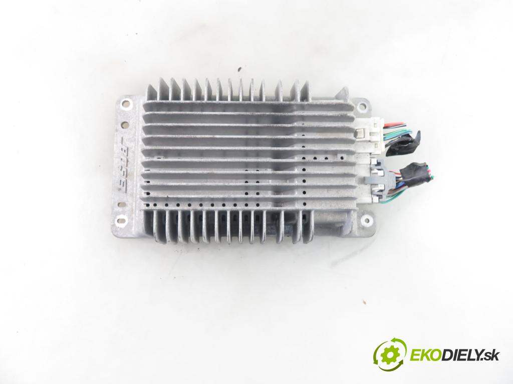 HUMMER HUMMER H2 SUV 2005 249,00 6.0 AWD - LQ4 5967,00 Zosilňovač 15113803 (Zosilňovače)