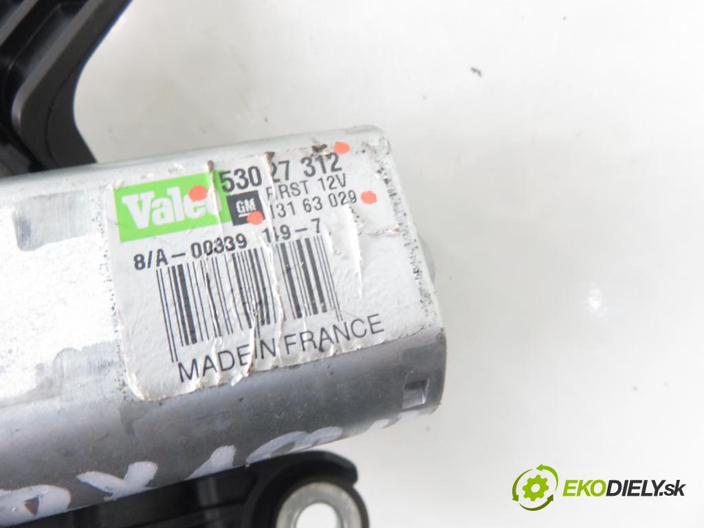 OPEL CORSA D (S07) HB 2007 44,00 1.0 12V 60 - Z 10 XEP 998,00 Motorček stierače zadné 53027312 ; 13163029