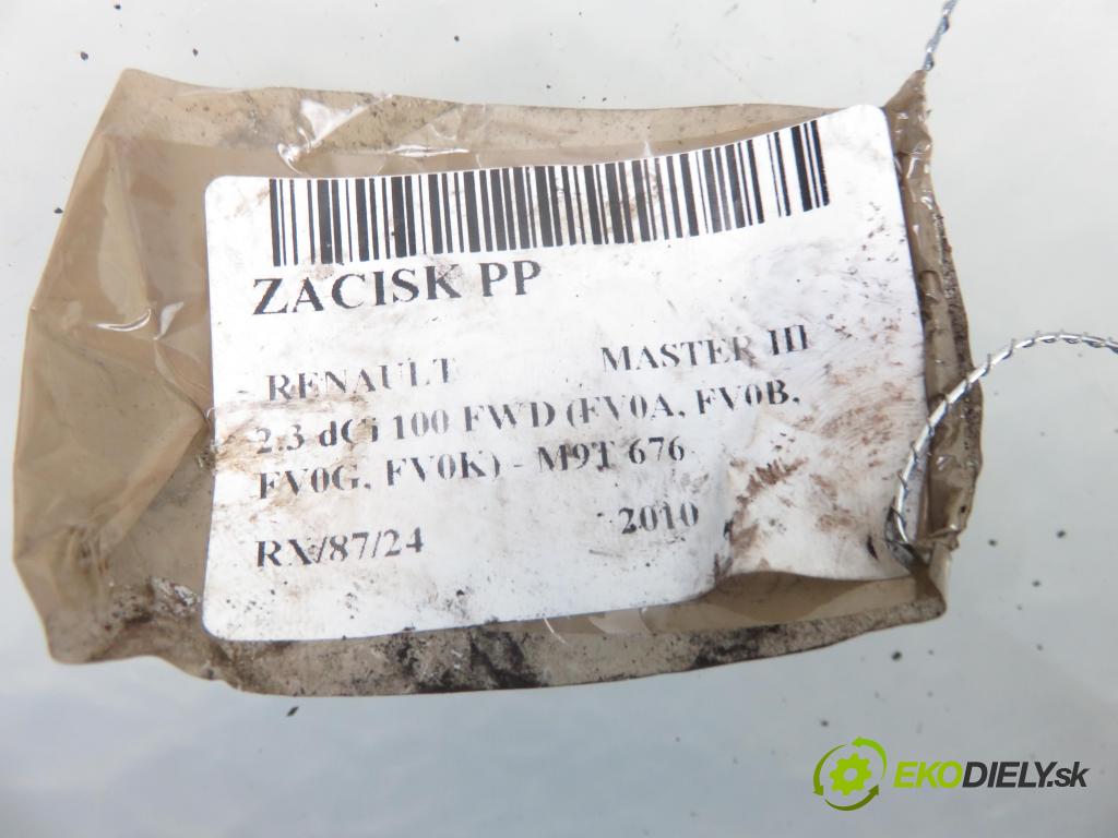RENAULT MASTER III Skrzynia (FV) FURGON 2010 74,00 2.3 dCi 100 FWD - M9T 676 2298,00 Brzdič strmeň PP
