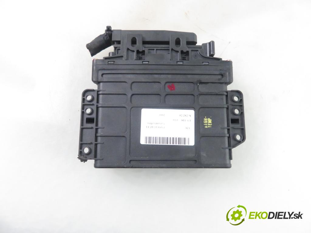 VW PASSAT B5.5 Variant (3B6) KOMBI 2001 74,00 1.9 TDI PD 101 - AVB 1896,00 Riadiaca jednotka prevodovky 01N927733BG ; 5WK33407