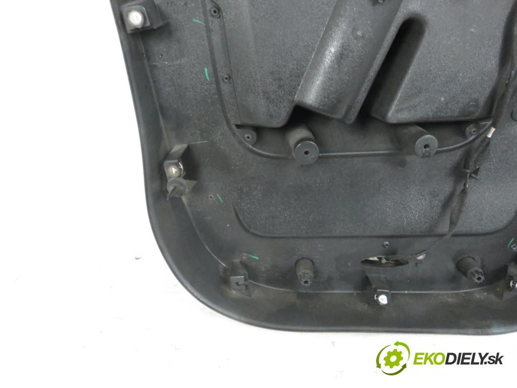 RENAULT MASTER III Skrzynia (FV) FURGON 2010 74,00 2.3 dCi 100 FWD - M9T 676 2298,00 ča dveře PP