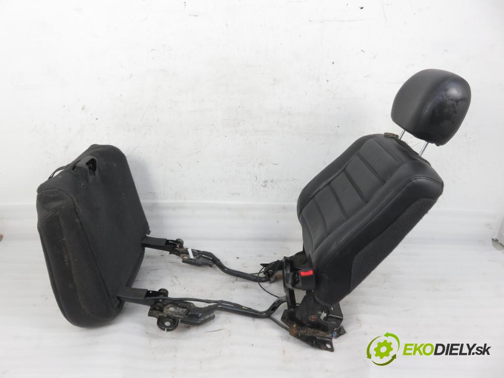 HUMMER HUMMER H2 SUV 2005 249,00 6.0 AWD - LQ4 5967,00 Sedadlo 3 rad pravy