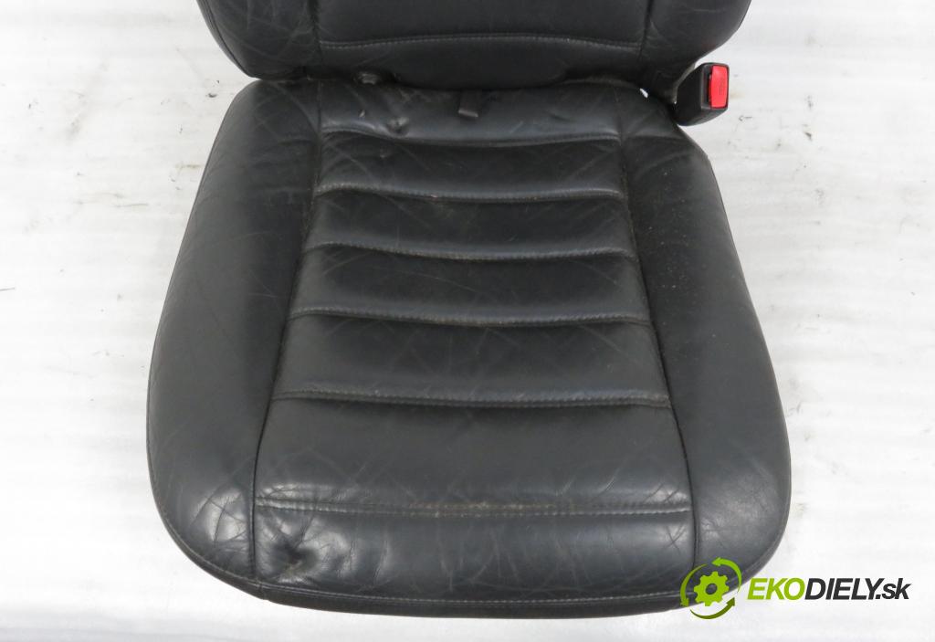 HUMMER HUMMER H2 SUV 2005 249,00 6.0 AWD - LQ4 5967,00 Sedadlo 3 rad pravy
