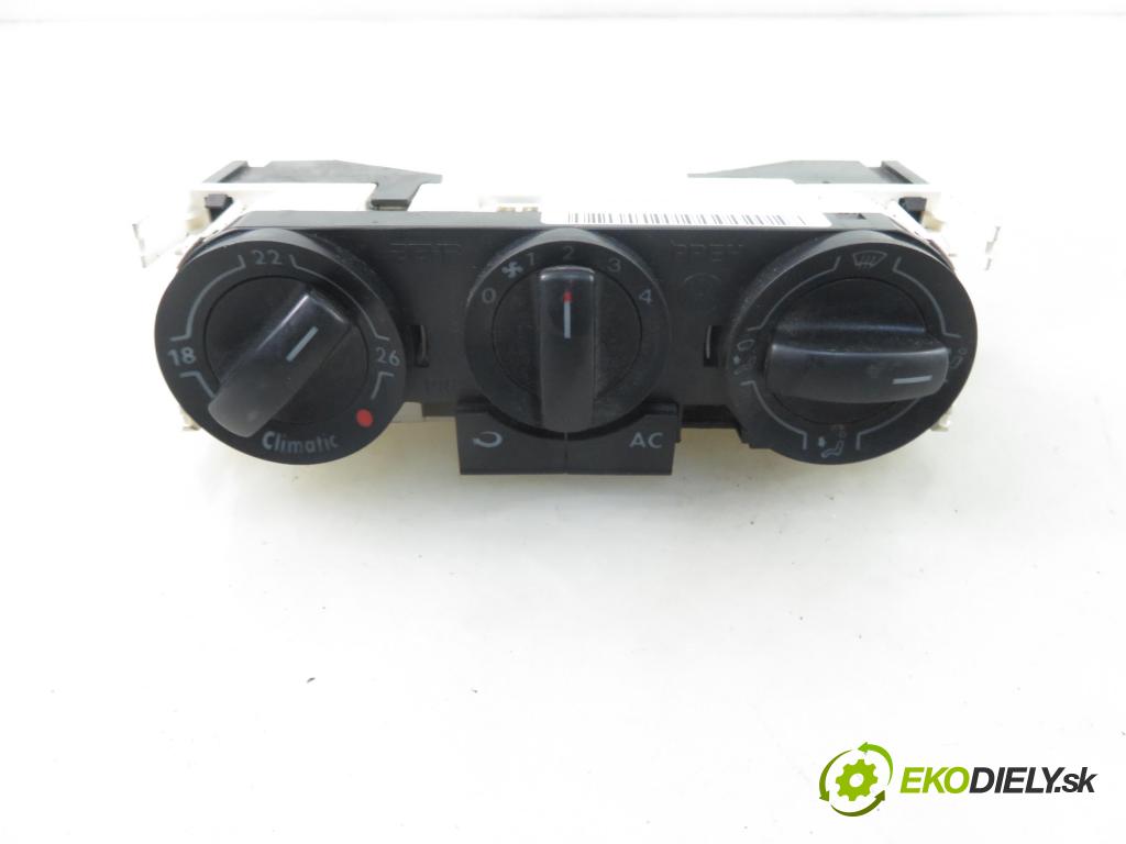 VW POLO (9N_) HB 2003 40,00 1.2 6V 54 - AWY 1198,00 Panel kúrenia 6Q0819445