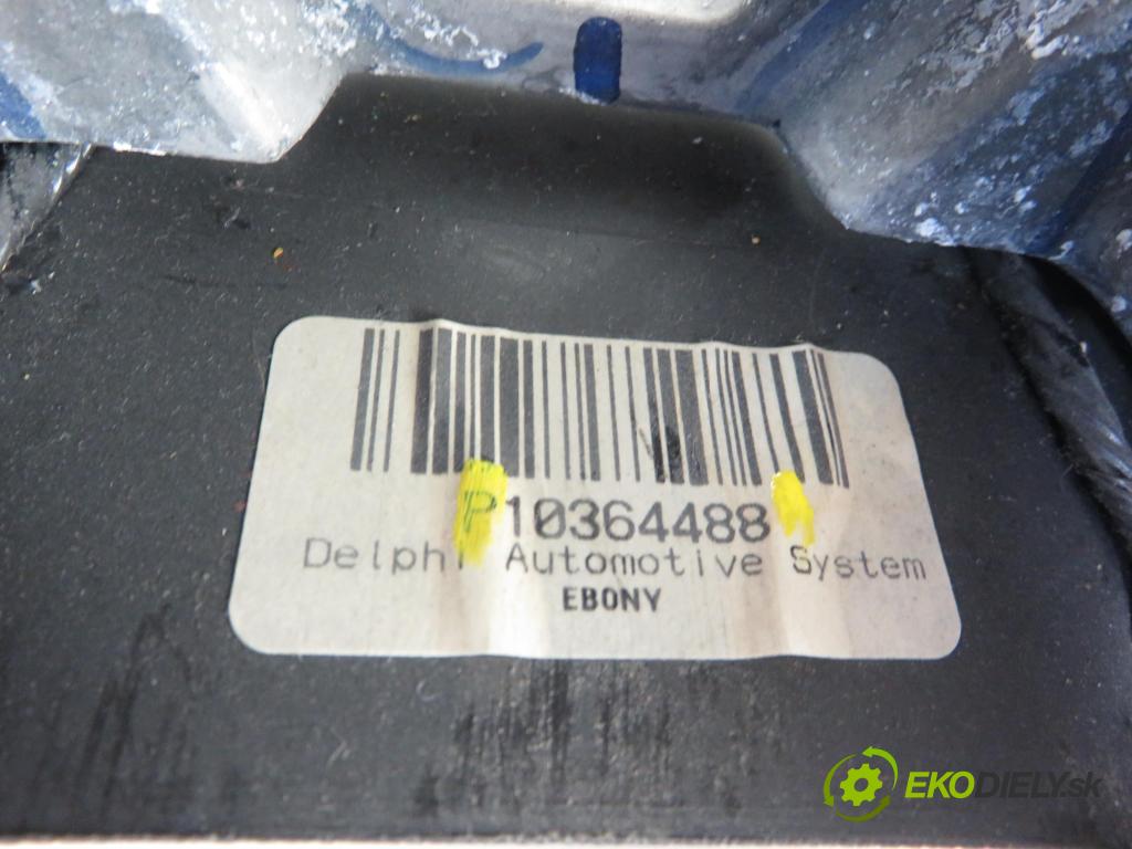 HUMMER HUMMER H2 SUV 2005 249,00 6.0 AWD - LQ4 5967,00 Volant 10364488 (Volanty)