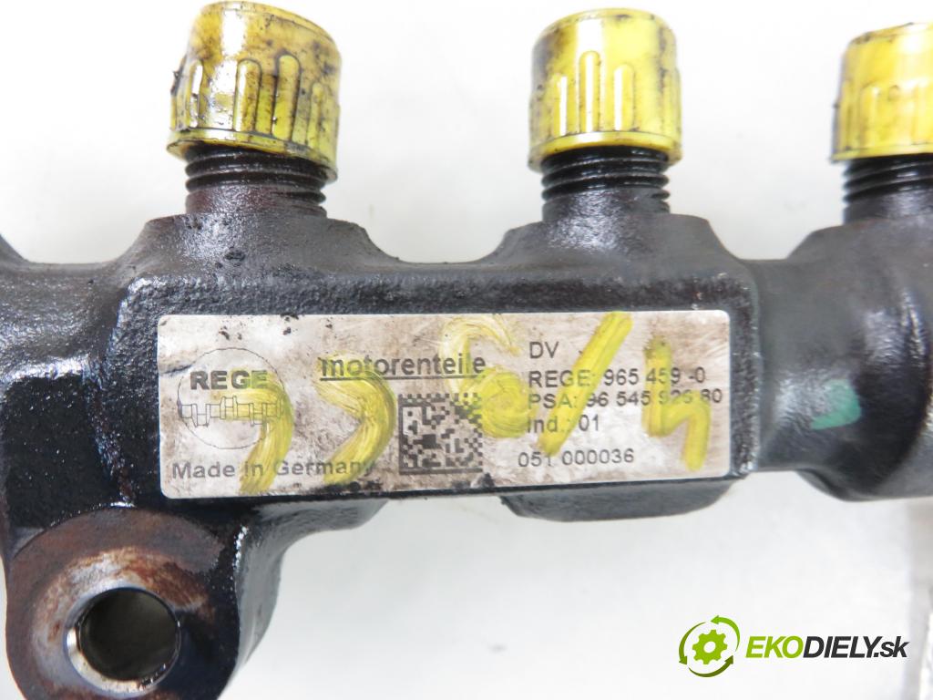 PEUGEOT PARTNER Skrzynia KOMBIVAN 2011 66,00 1.6 HDi 16V - 9HS (DV6TED4BU) 1560,00 Lišta vstrekovacia 9654592680  ; 9655465480 (Vstrekovacie lišty)