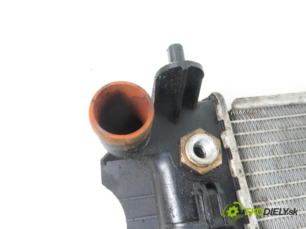 SAAB 900 II LIFTBACK 1995 136,00 2.0 -16 Turbo 185 - B204L 1985,00 chladič vody 64034A