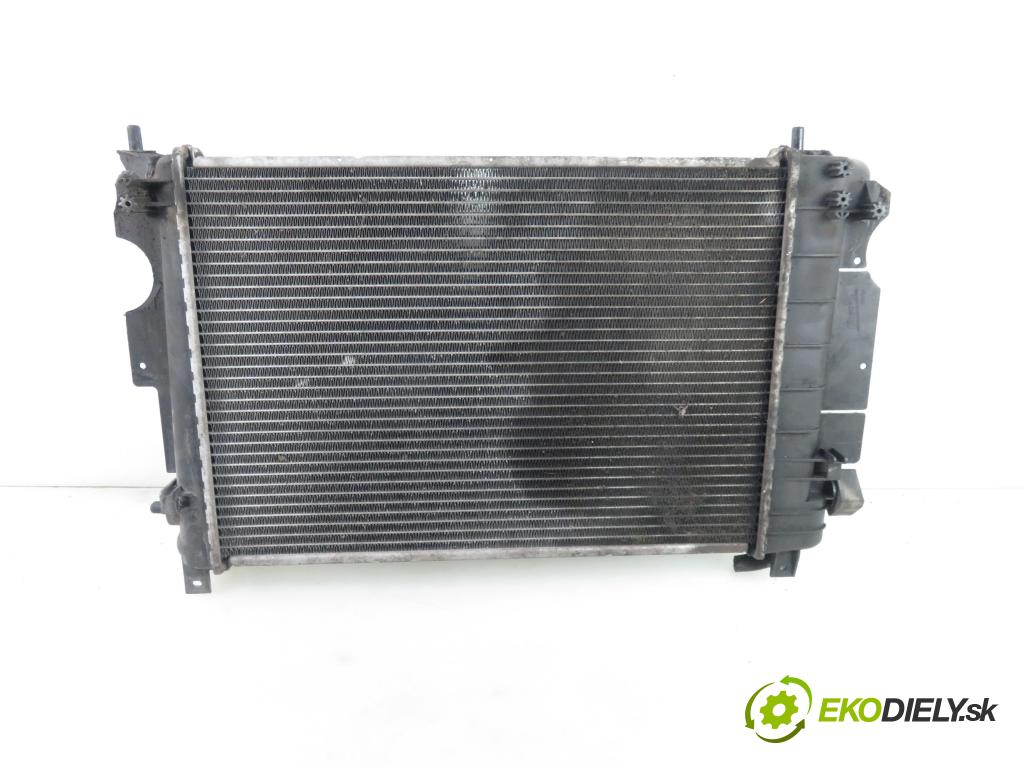 SAAB 900 II LIFTBACK 1995 136,00 2.0 -16 Turbo 185 - B204L 1985,00 chladič vody 64034A