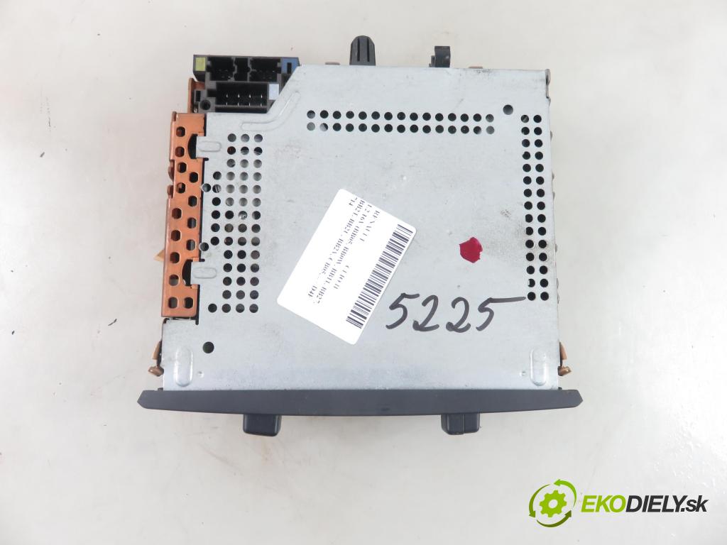RENAULT CLIO II (BB_, CB_) HB 2001 55,00 1.2 16V (BB05, BB0W, BB11, BB27, BB2T, BB2U, BB2V, 1149,00 RADIO CD Modul 8200057673A