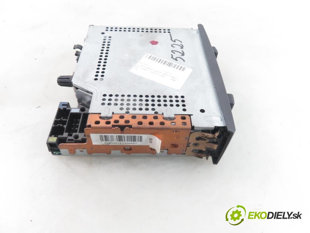 RENAULT CLIO II (BB_, CB_) HB 2001 55,00 1.2 16V (BB05, BB0W, BB11, BB27, BB2T, BB2U, BB2V, 1149,00 RADIO CD Modul 8200057673A
